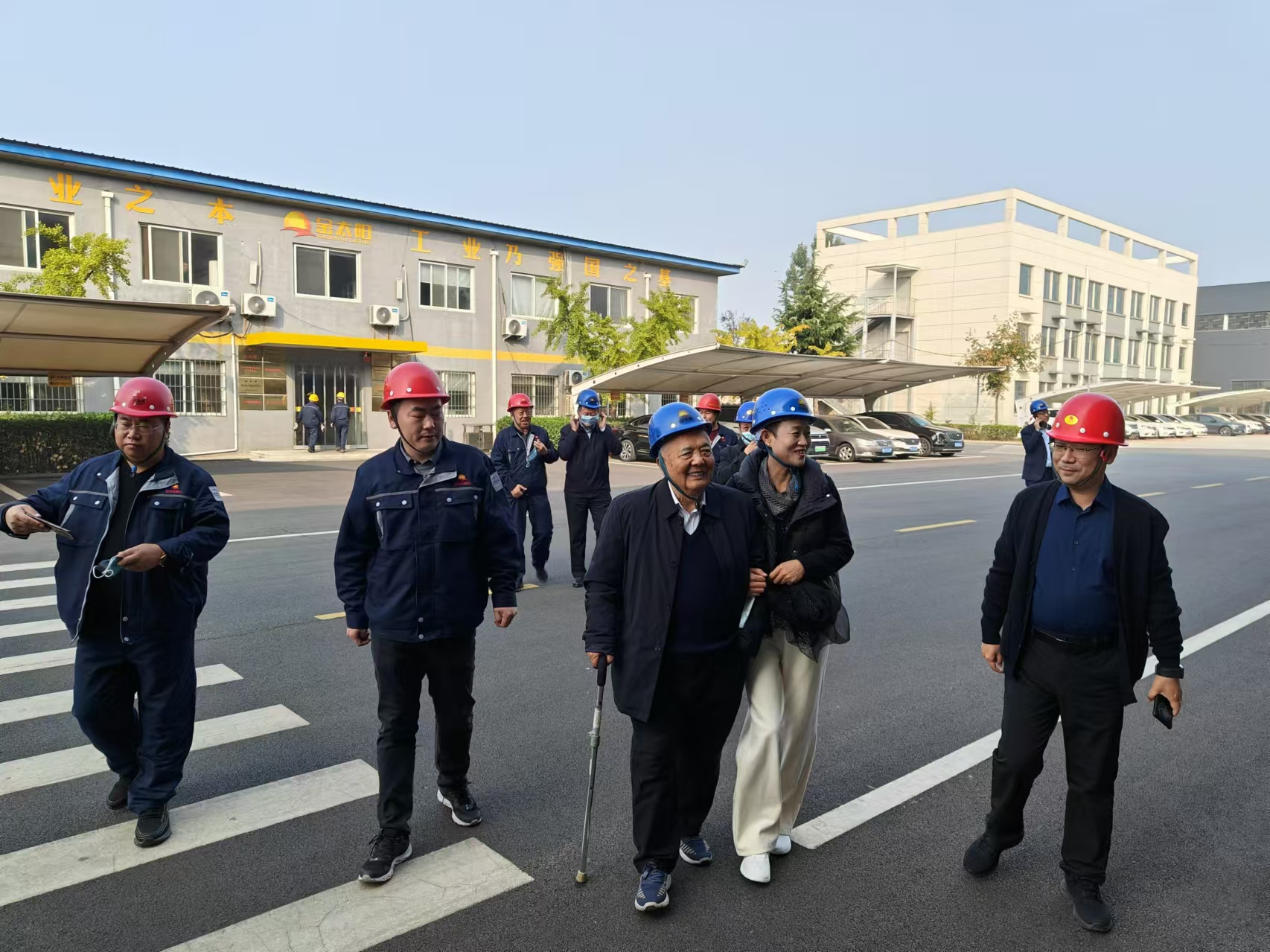 知名鑄造專家馬敬仲老先生蒞臨金太陽鑄業(yè)調(diào)研指導